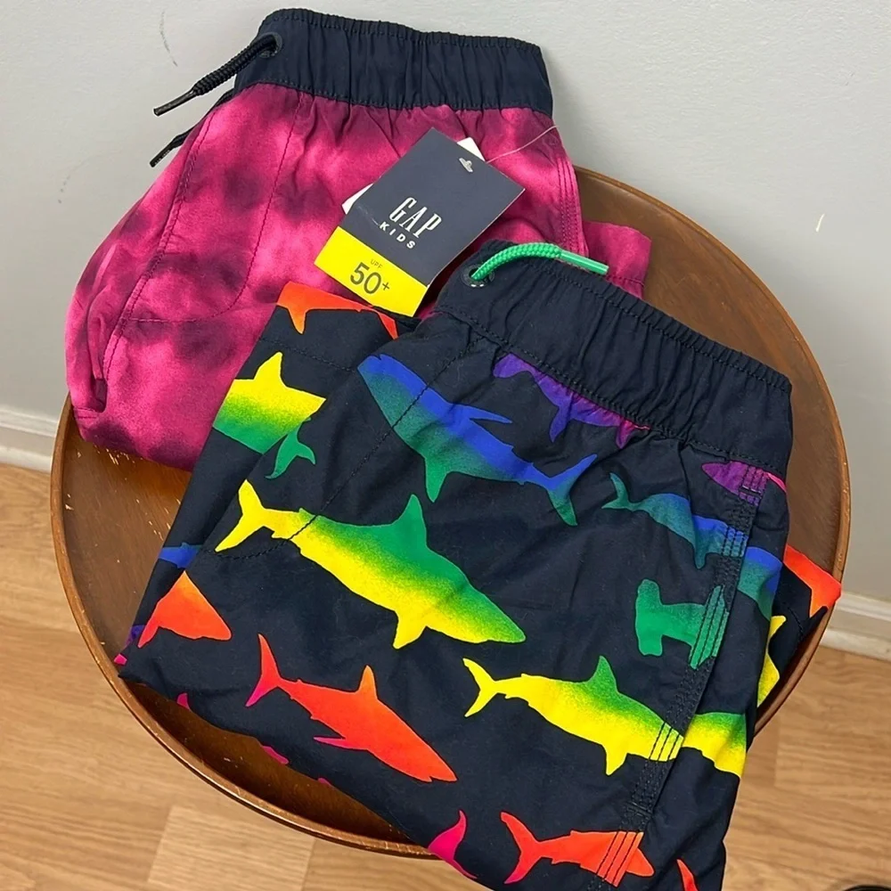 Boys Gap kids size XL/ 12 new colorful swim trunks
